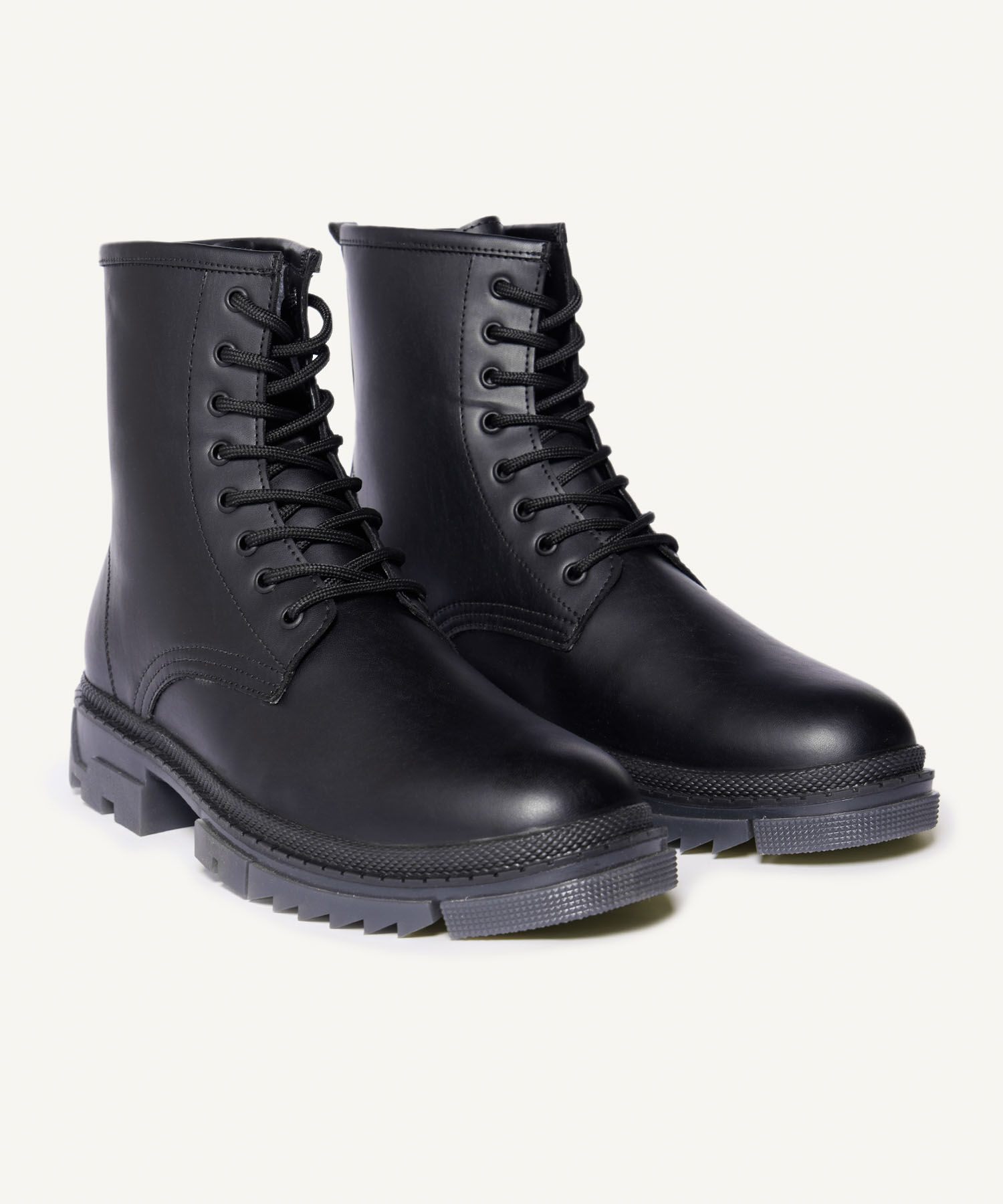 Botas negras para hombre shop