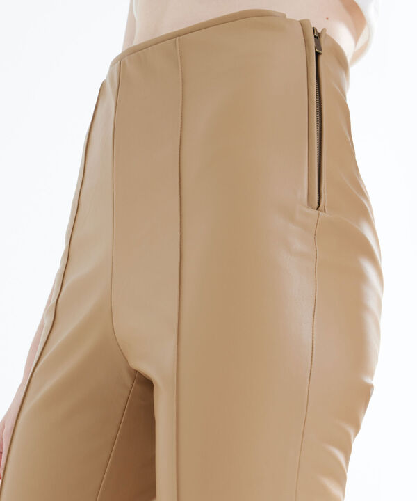 Pantalones básicos para mujer image number null