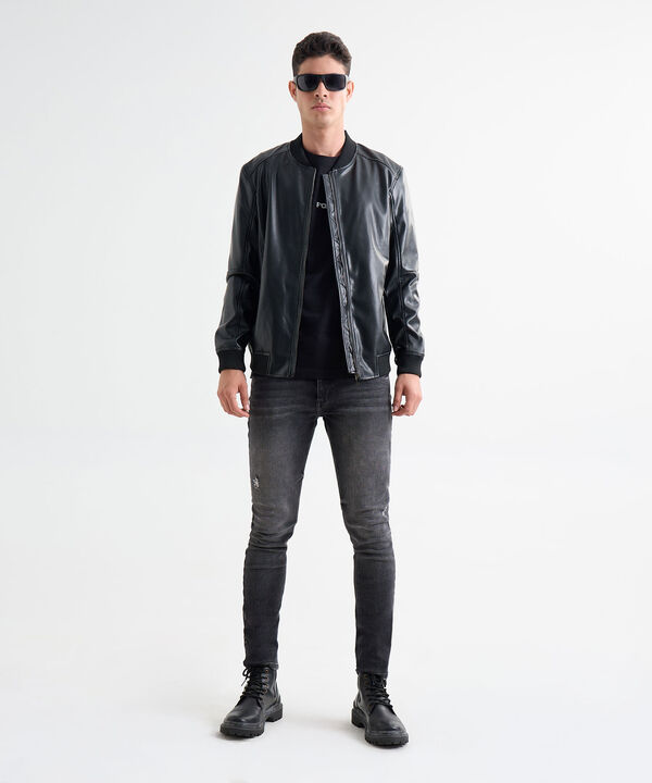 Jeans para hombre image number null