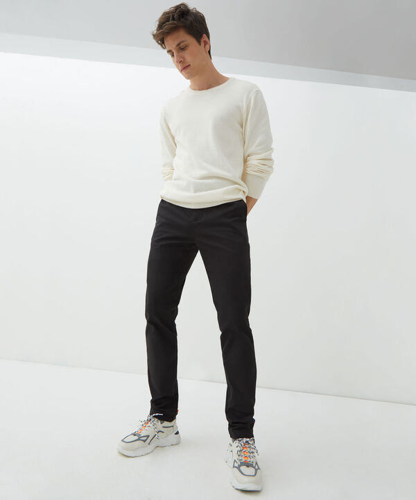 Pantalones basicos para hombre