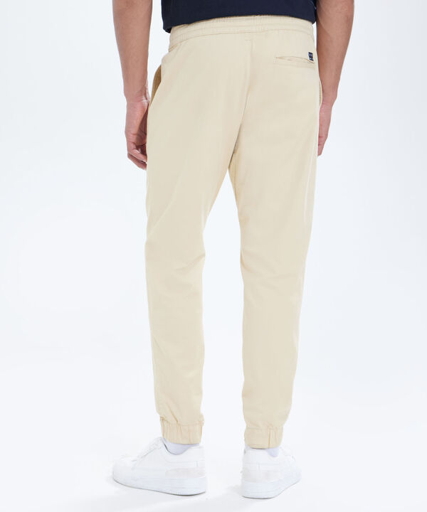 Pantalones básicos para hombre