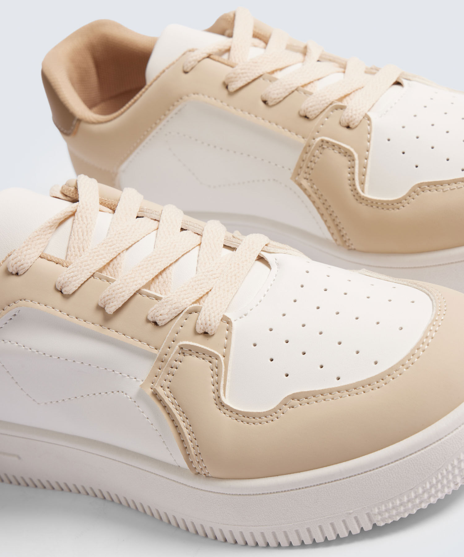 Sneakers en Efecto Cuero Compra Online SEVEN SEVEN