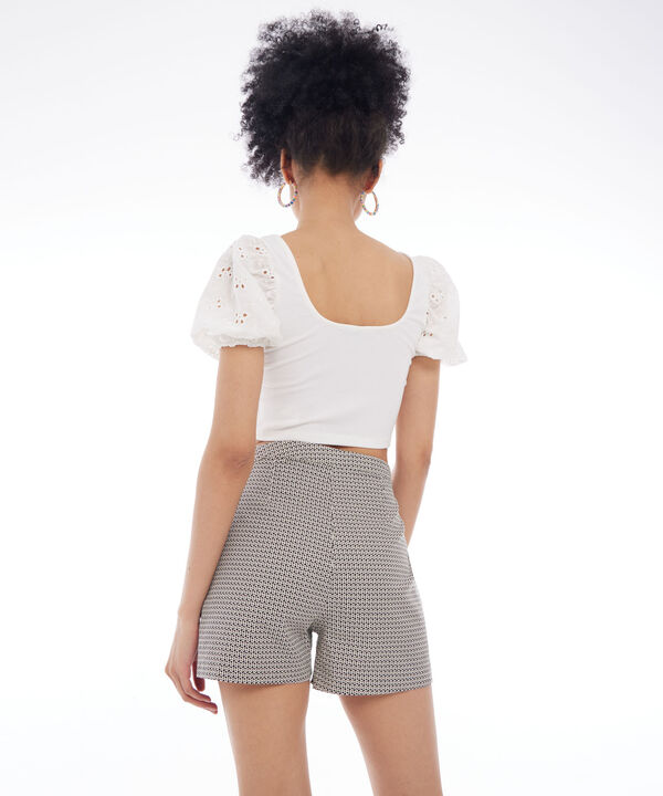 Shorts básicos para mujer