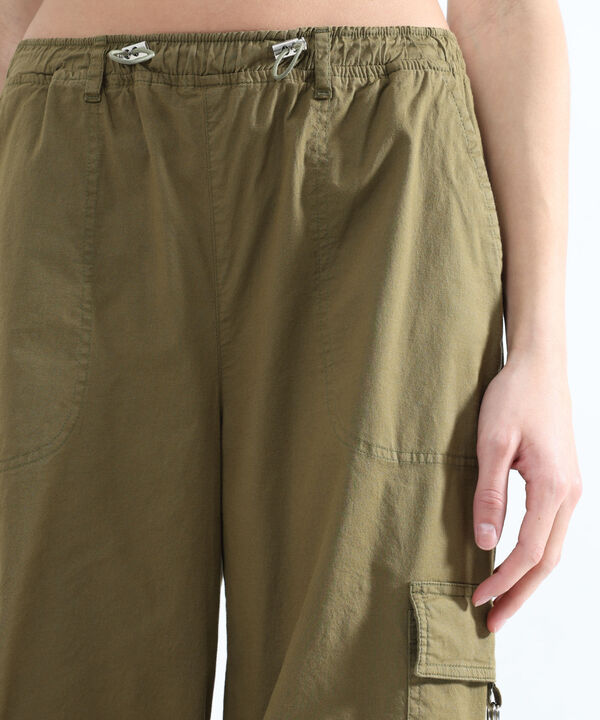 Pantalones para mujer image number null