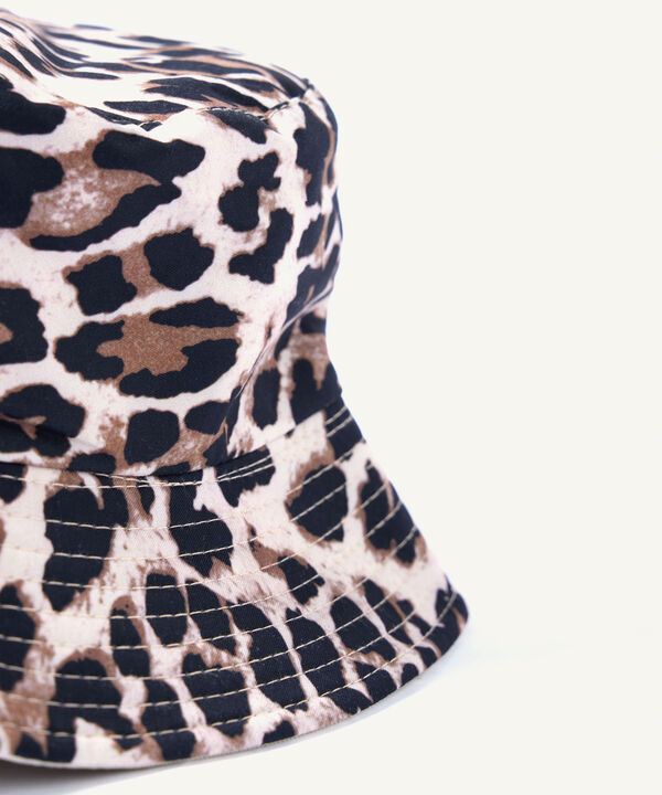 Sombreros y gorras para mujer image number null