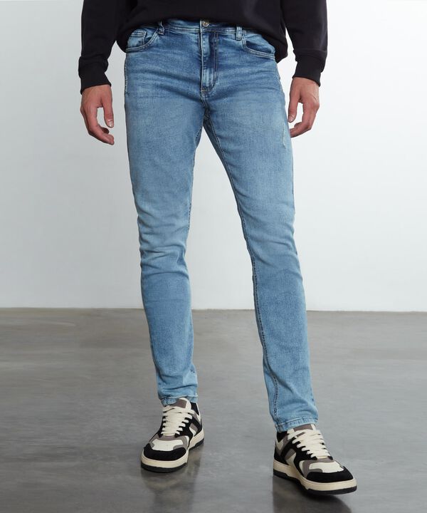 Jeans hombre image number null
