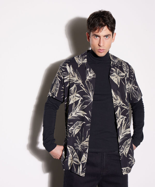 Camisas básicas para hombre  image number null