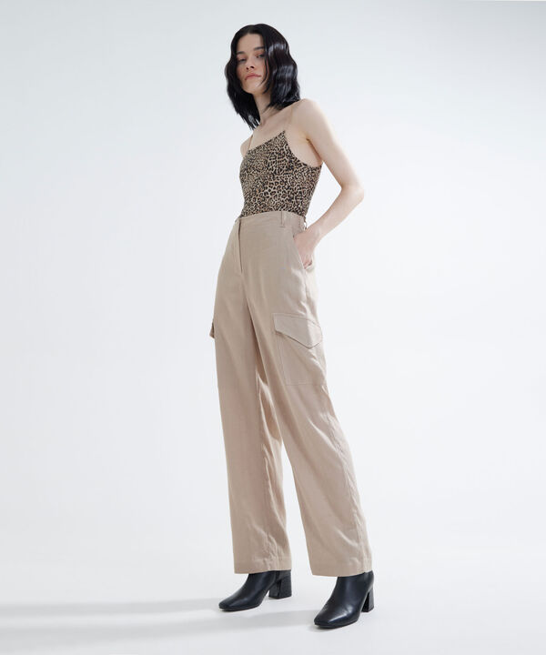 Pantalones para mujer image number null