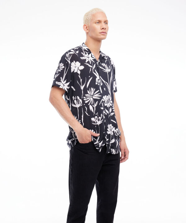 Camisas básicas para hombre  image number null