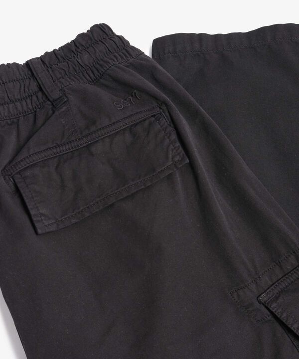 Pantalon para hombre image number null