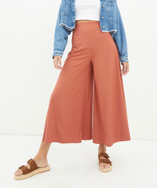 Pantalones basicos para mujer