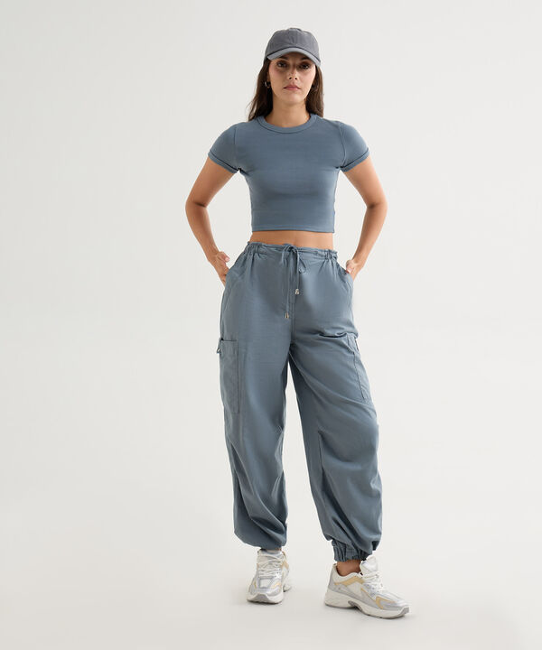 Pantalones parachute